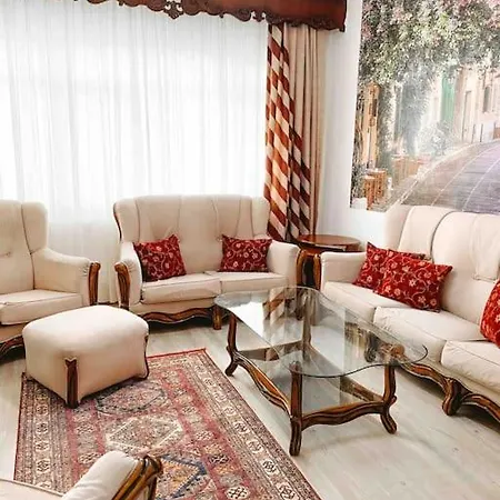 3 Bedroom Flat With 2 Balcony In Cihangir 아파트 *