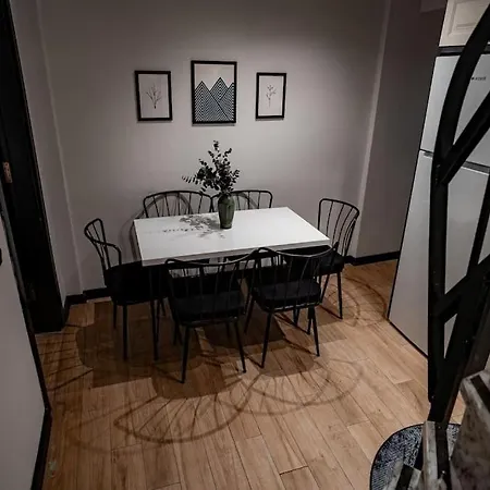 Appartement Spacious And Stylish 3br W Private Garden *