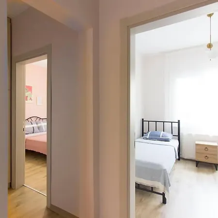 Soft Modern Inspiring Flat In The Center Of Moda Stambuł
