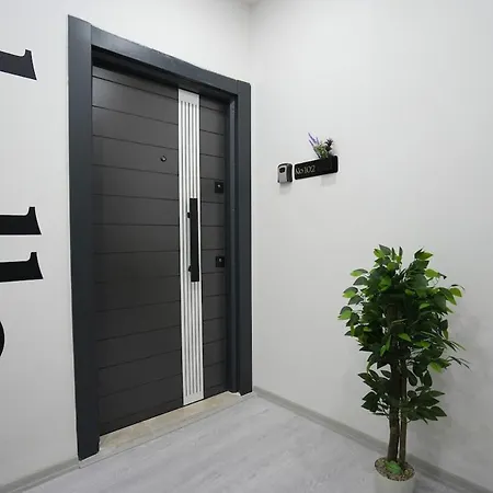 Apartament 50 Steps To Tram,central And Stylish *