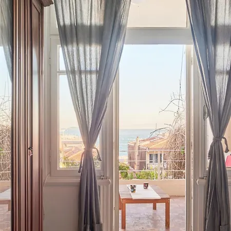 Apartment-large Balcony With View アパート