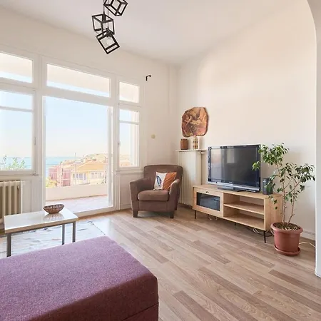 Apartment-large Balcony With View