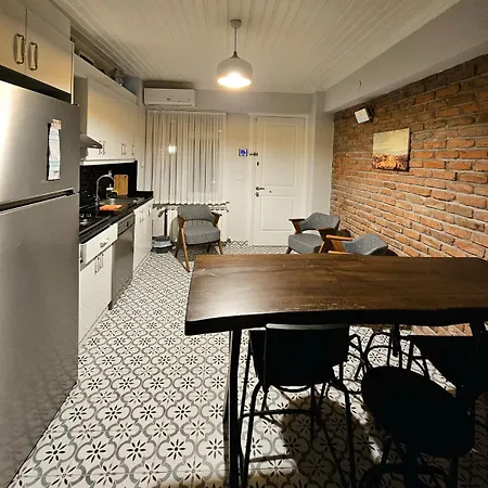 Willa House In Besiktas, Arnavutkoy With Bosphorus View *