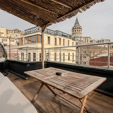 Galata View 2br W Terrace Stambuł