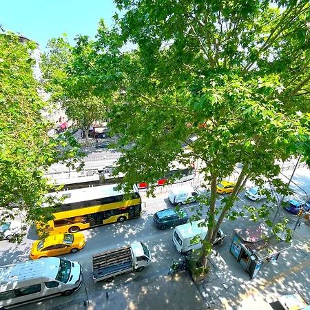 Time Traveller's Mansion In Fatih Apartamento