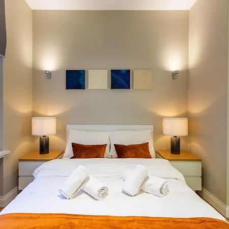 Mesmerizing Flat With Bosphorus View In Beyoglu Apartman