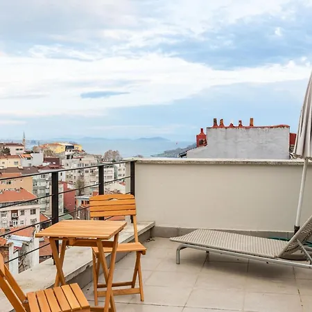 Apartman Mesmerizing Flat With Bosphorus View In Beyoglu Isztambul