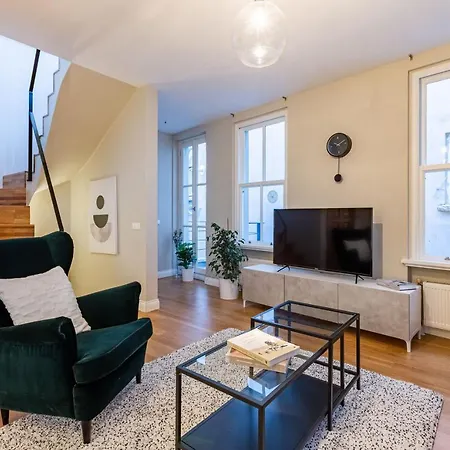Mesmerizing Flat With Bosphorus View In Beyoglu Apartman