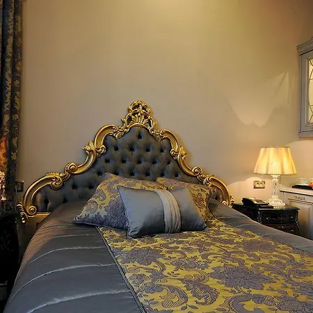 Maroon Bosphorus Otel