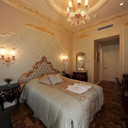 Maroon Bosphorus 5*