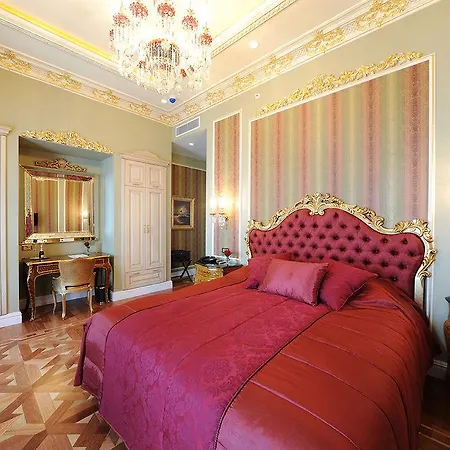 Maroon Bosphorus 5* İstanbul