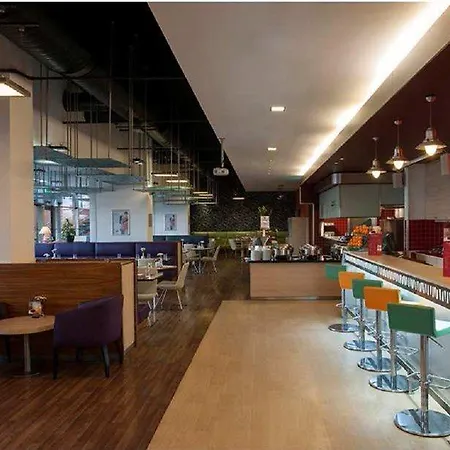 Отель Ibis Zeytinburnu Стамбул