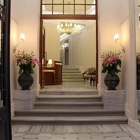 Hotel Corinne Art & Boutique 4*