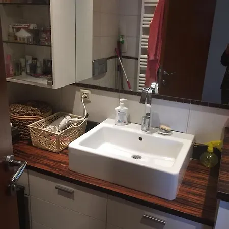 Uphill Court Apartment *