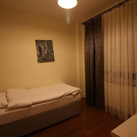 Отель Antique 4*