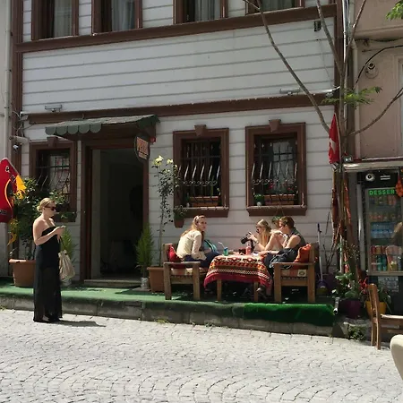 Elisa Hotel 2*
