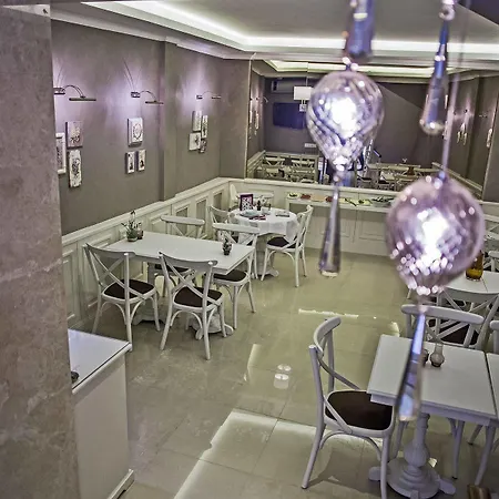 Hotel Mr. Bird 3*