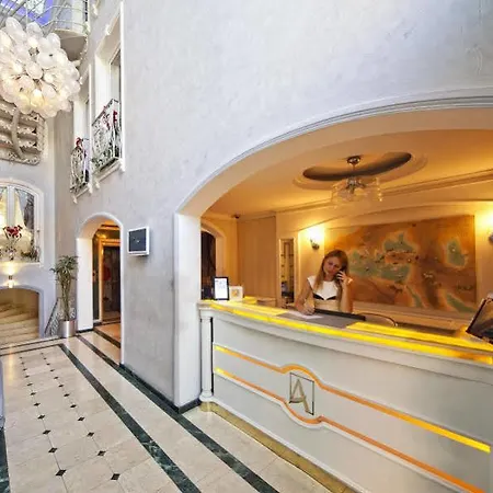Amira Hotel 4*