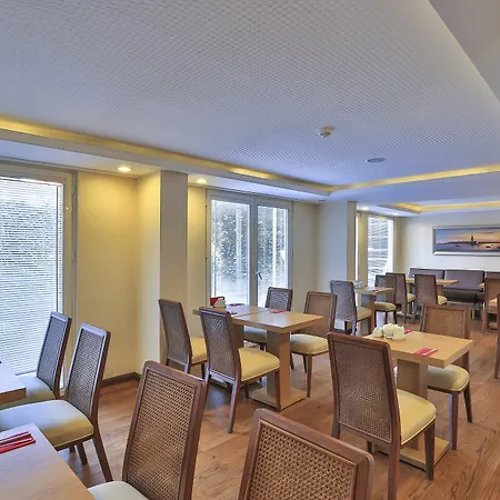 Malta Bosphorus Hotel 3*