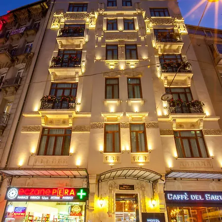 Pera Parma Hotel