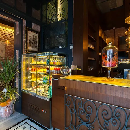 Hotel Pera Parma