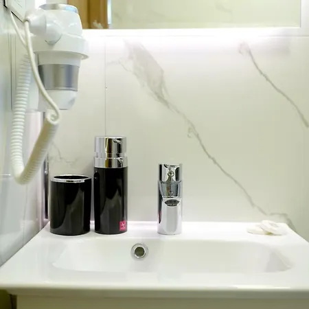 Kartal Palace Taksim Square Family Hotel