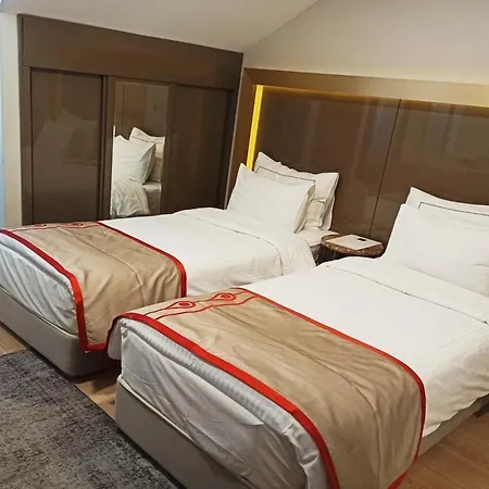 Peyk Oldcity Hotel 3*