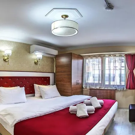 Cihangir Palace 4*