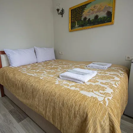 Awwa Apartman *