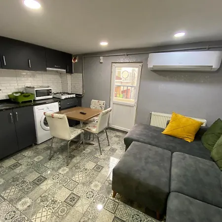 Orange Airport Hotel 3*