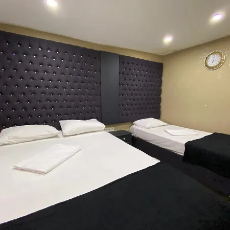 Hotel Orange Airport 3*