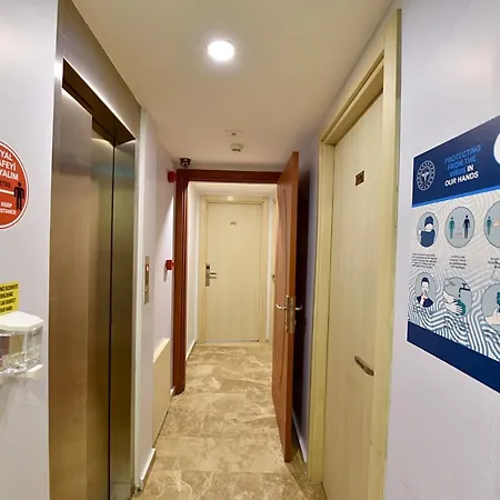 Hotel Sunlife Oldcity 2*
