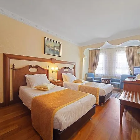 Azade Szálloda 4*