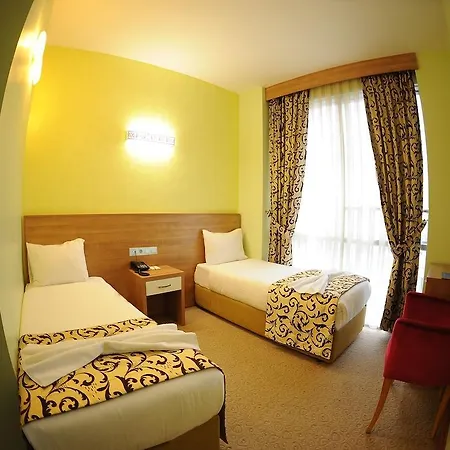 Royal Hotel