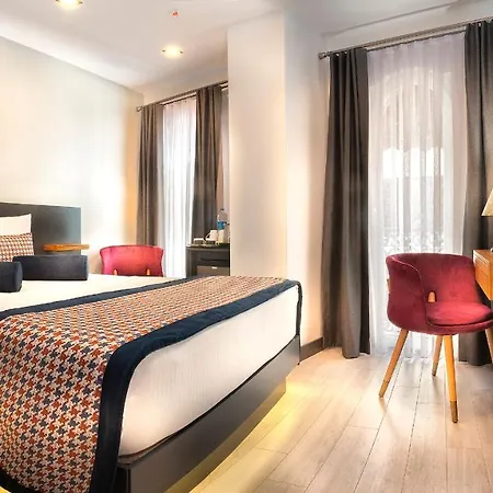 Hotel Last 2*