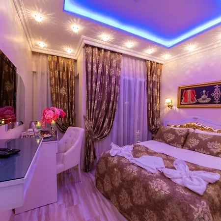 Charm 3*