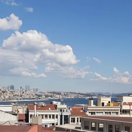 Queens Land Hotel Istanbulská provincie