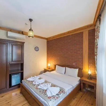 Lalinn Hotel