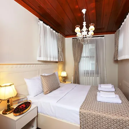 Elyka Hotel 2*