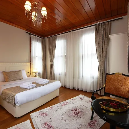 Elyka Hotel