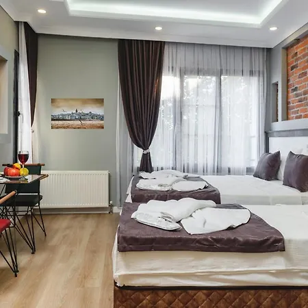 Gloria Old Hotel