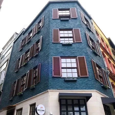 Le Banc Hostal Estambul