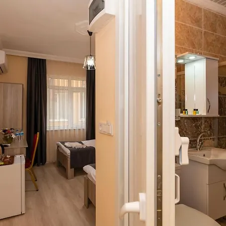 Hotel Golden Flower