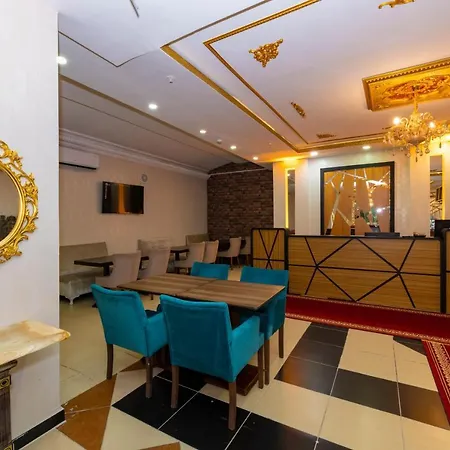 Hotel Golden Flower