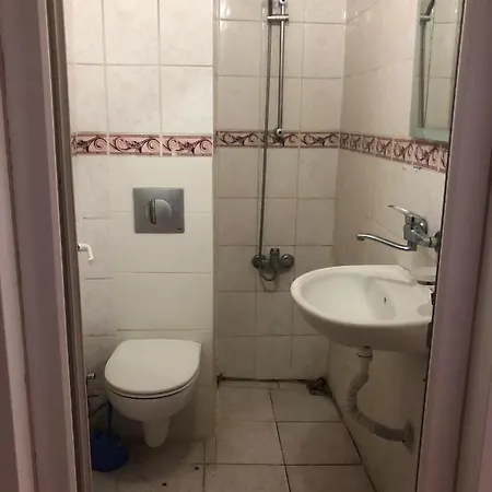 şirin Otel 2*