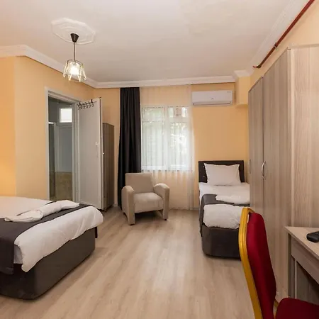 Golden Flower Hotel 2*