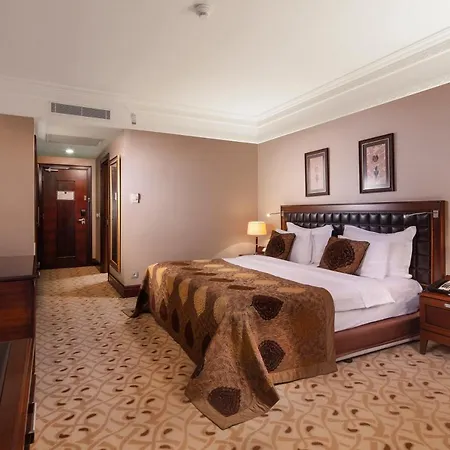 Hotel Crowne Plaza By Ihg