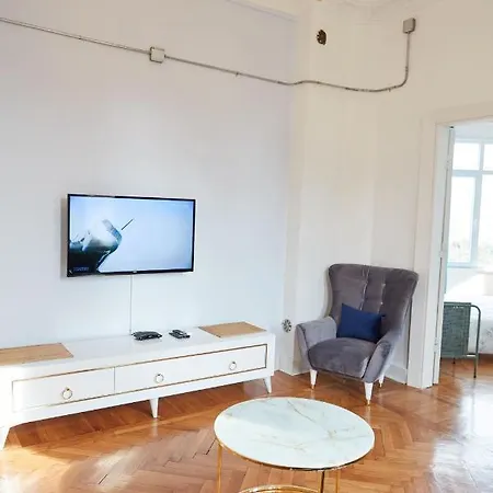 Apartment Great View Of Taksim Square, Luxury Furnished On Main Street Of Taksim, Partial Sea View