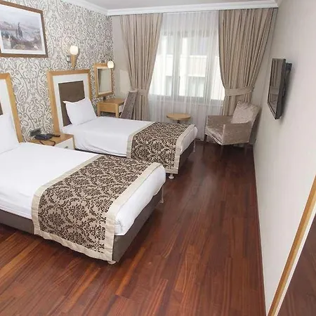 Hotel Nova Plaza Taksim Square 4*