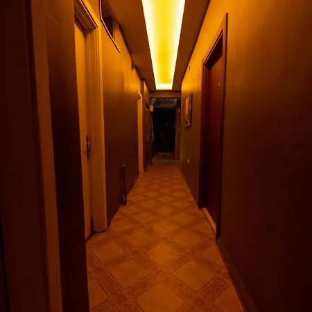 Evin Отель 2*